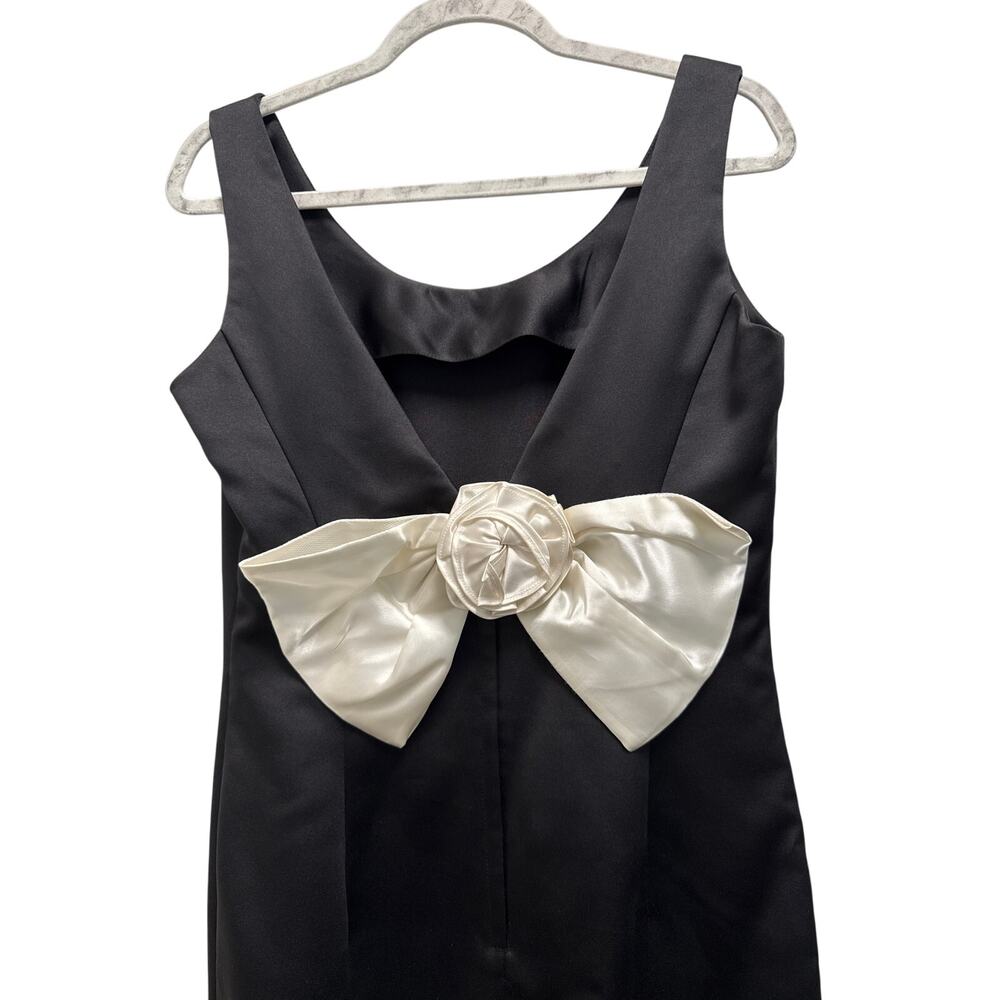 Vintage 80s Gunne Sax Black Maxi Revenge Dress White Bow V-Back Size 10 - Picture 2 of 10